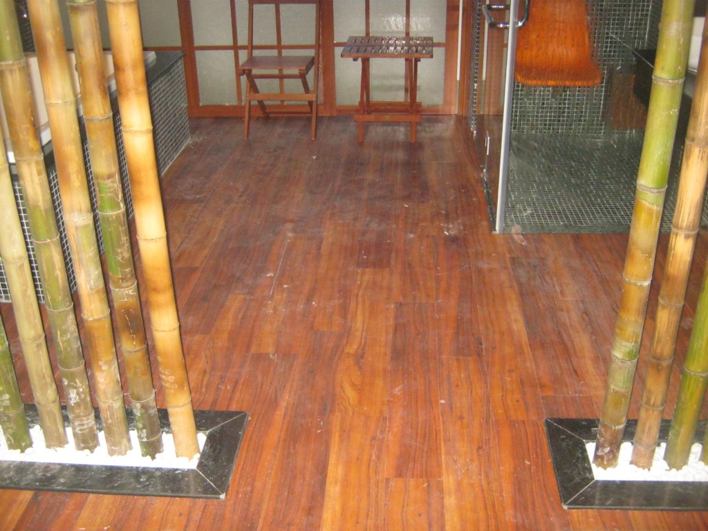 Sàn Nhựa Giả Gỗ Cho Spa - Á Đông Floor .