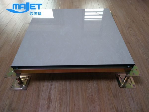 san-nang-ky-thuat-ceramic-laminate-panel